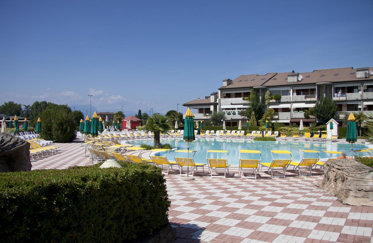 Lauri & Faggi Aparthotel Desenzano del Garda Exterior photo