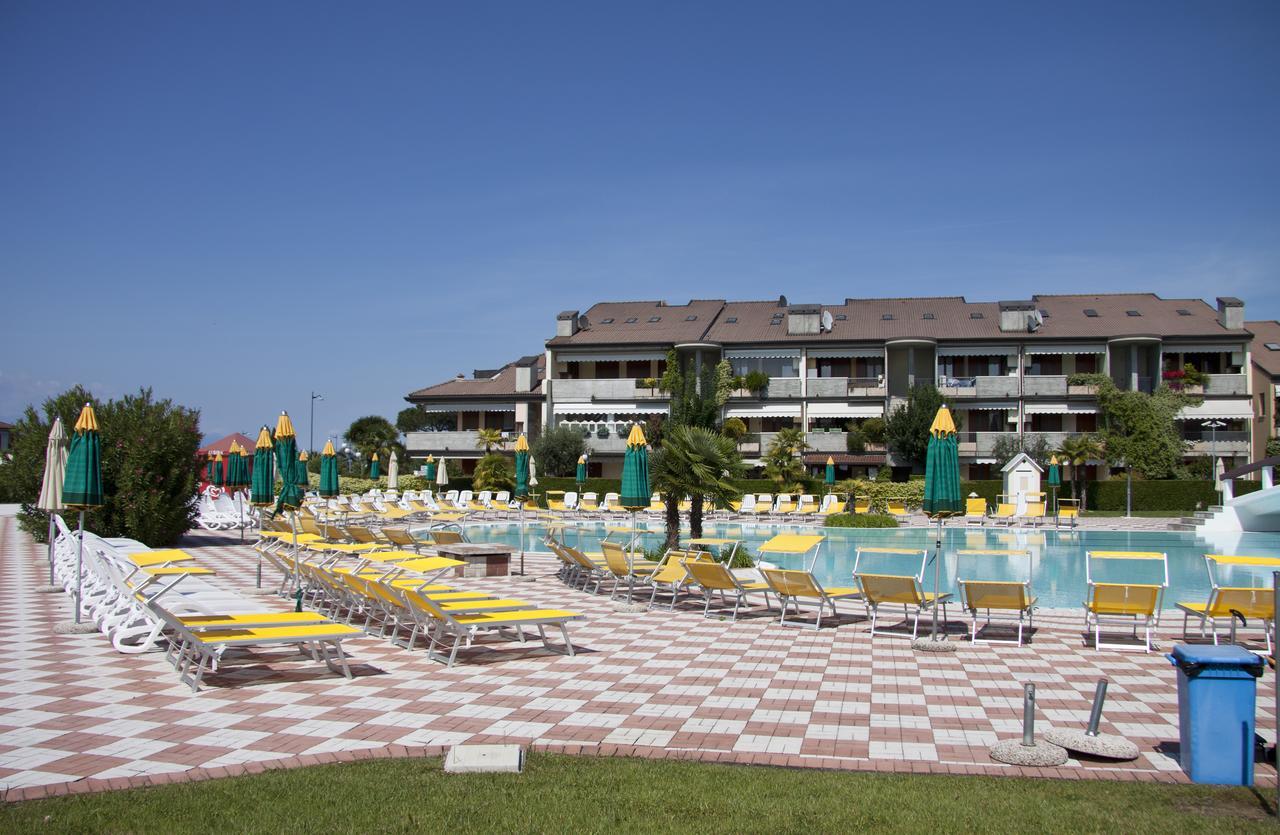 Lauri & Faggi Aparthotel Desenzano del Garda Exterior photo