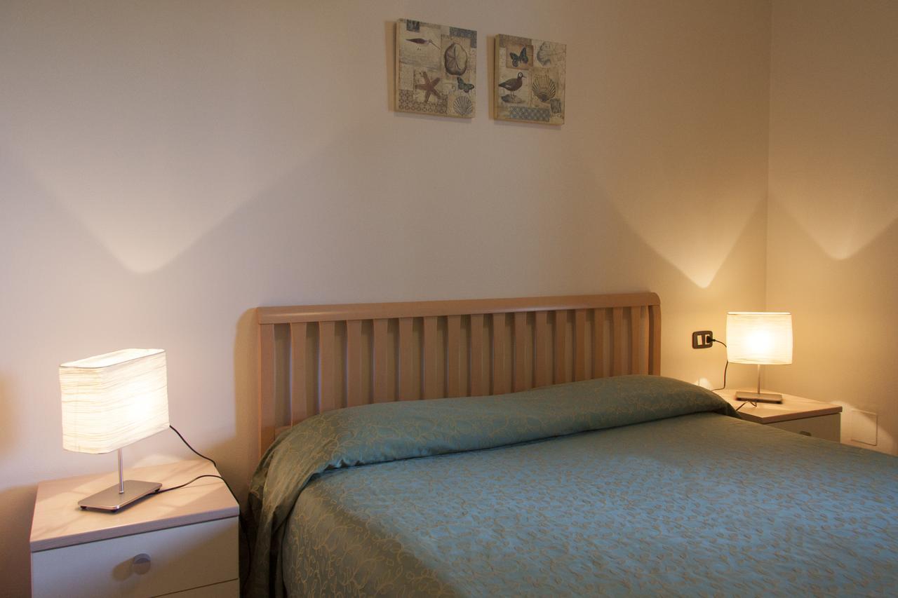 Lauri & Faggi Aparthotel Desenzano del Garda Exterior photo